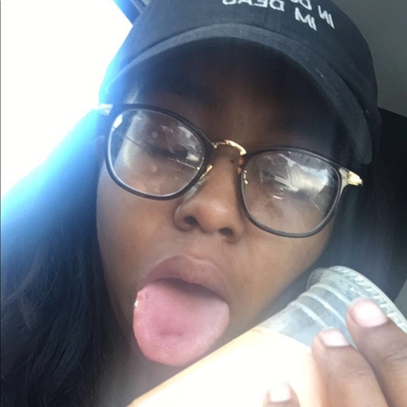 Meet your Posher, Aiesha - Picture 5 of 7